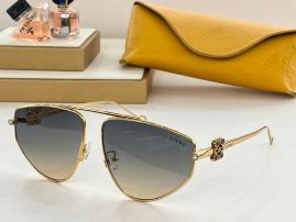 Picture of Loewe Sunglasses _SKUfw52329451fw